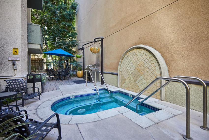 Beverly Hills Gem 1 Bedroom Apt With Parking 218 Los Angeles Exterior photo
